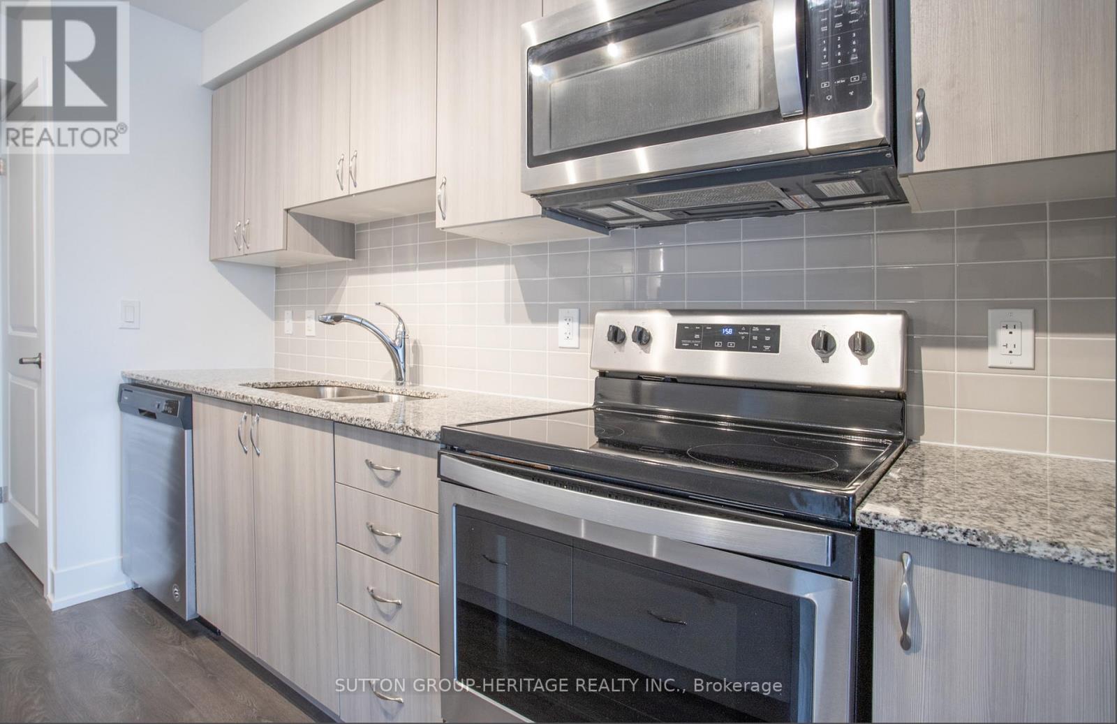 203 - 1255 Bayly Street, Pickering (Bay Ridges), Ontario  L1W 0B6 - Photo 15 - E12909294