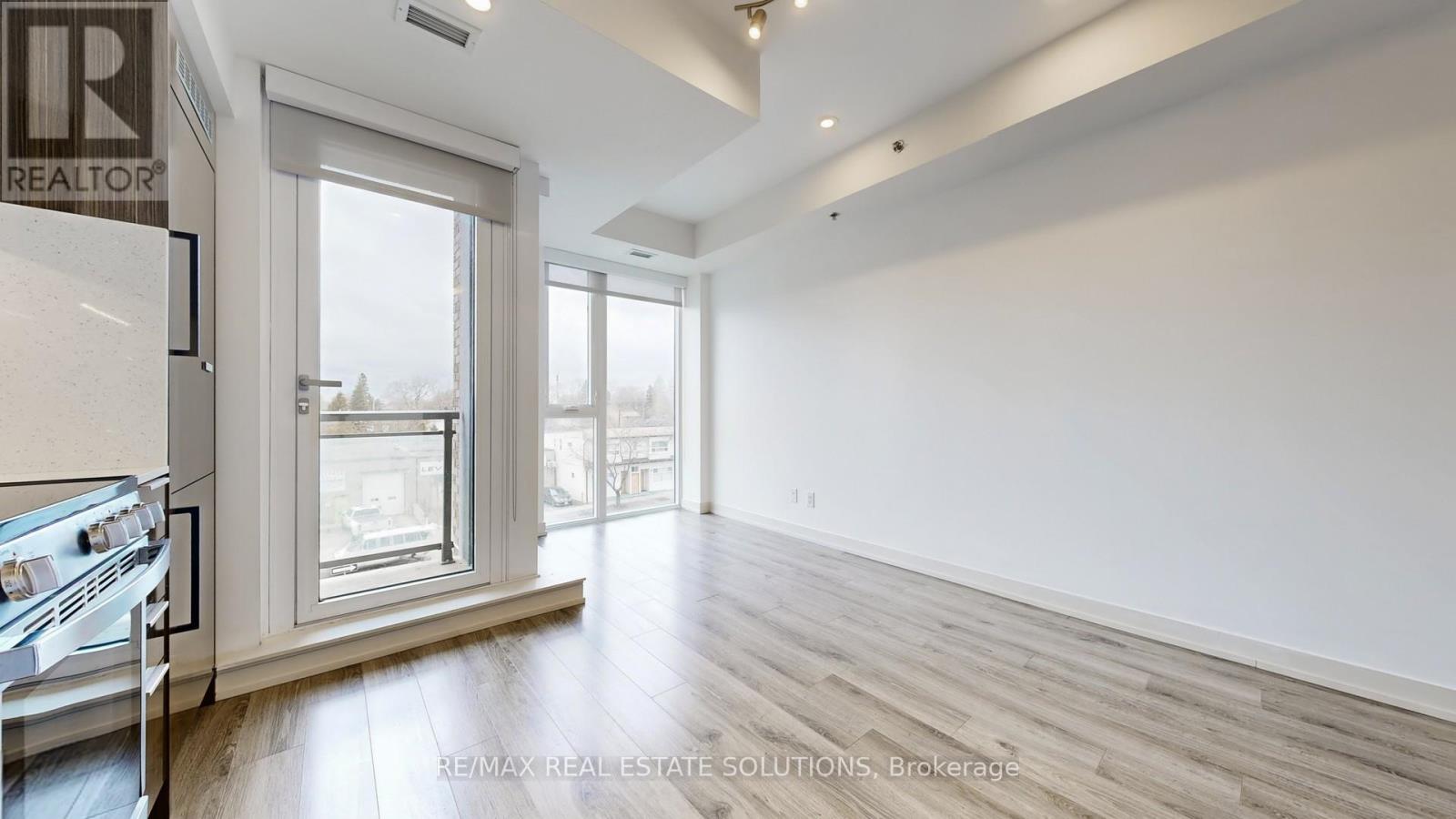 407 - 90 Glen Everest Road, Toronto (Birchcliffe-Cliffside), Ontario  M1N 0C3 - Photo 10 - E12909352