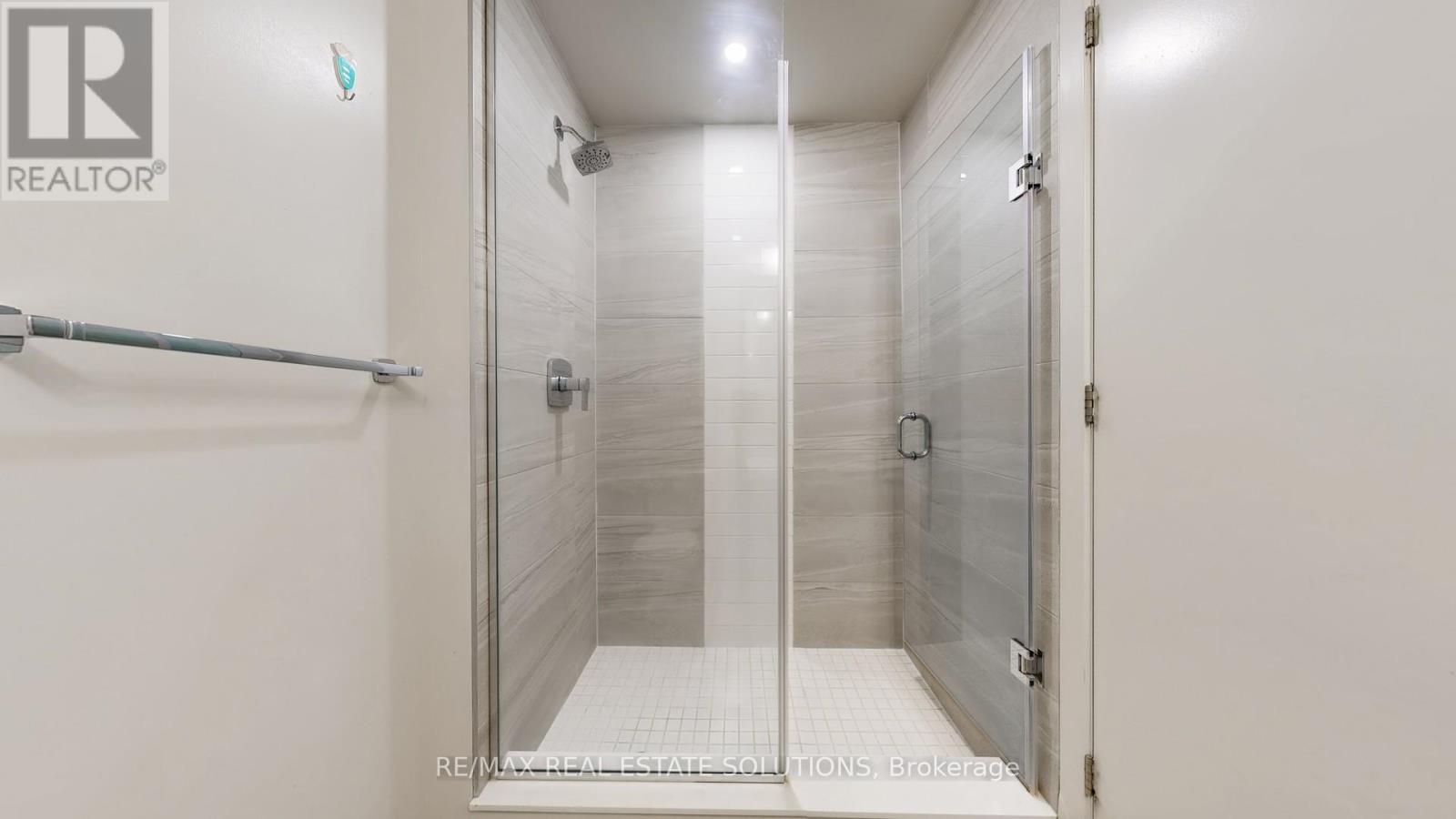 407 - 90 Glen Everest Road, Toronto (Birchcliffe-Cliffside), Ontario  M1N 0C3 - Photo 17 - E12909352