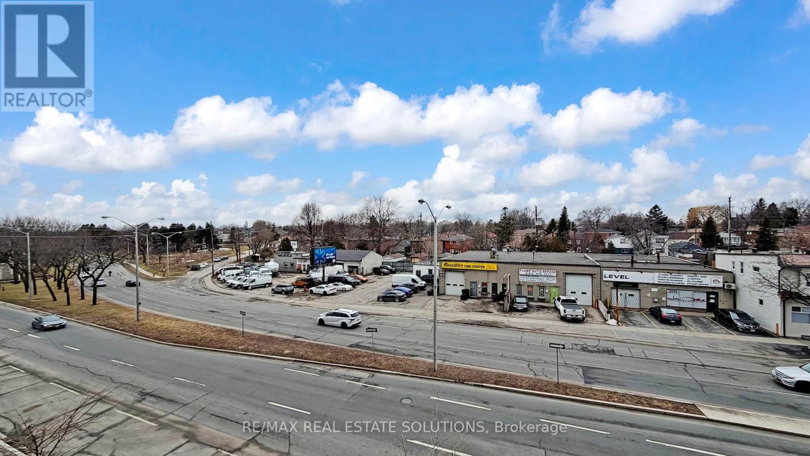 407 - 90 Glen Everest Road, Toronto (Birchcliffe-Cliffside), Ontario  M1N 0C3 - Photo 2 - E12909352