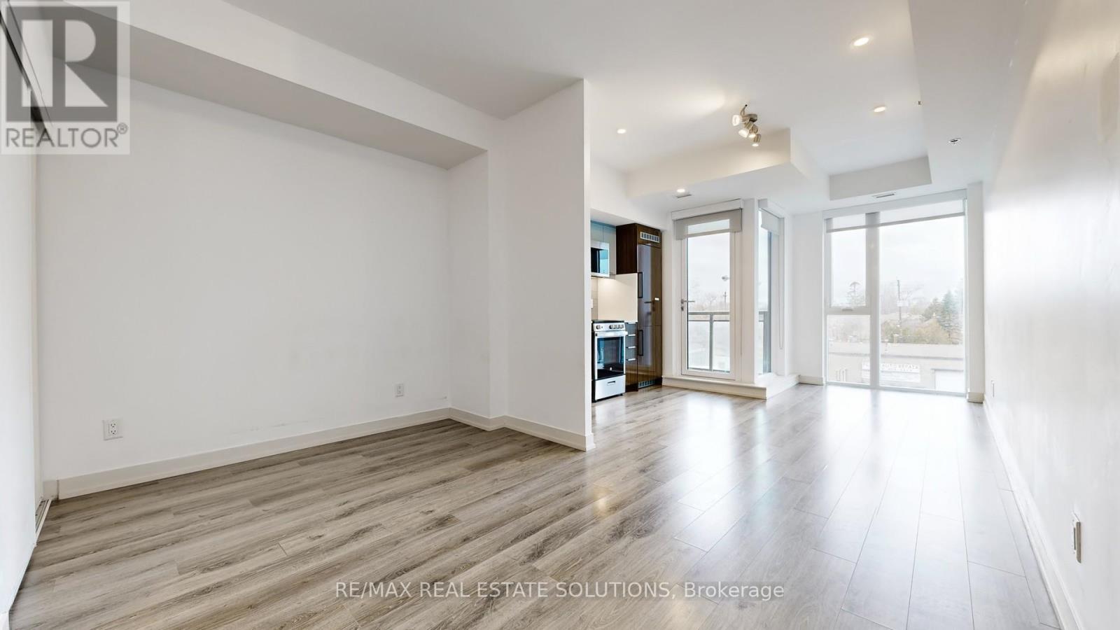 407 - 90 Glen Everest Road, Toronto (Birchcliffe-Cliffside), Ontario  M1N 0C3 - Photo 7 - E12909352