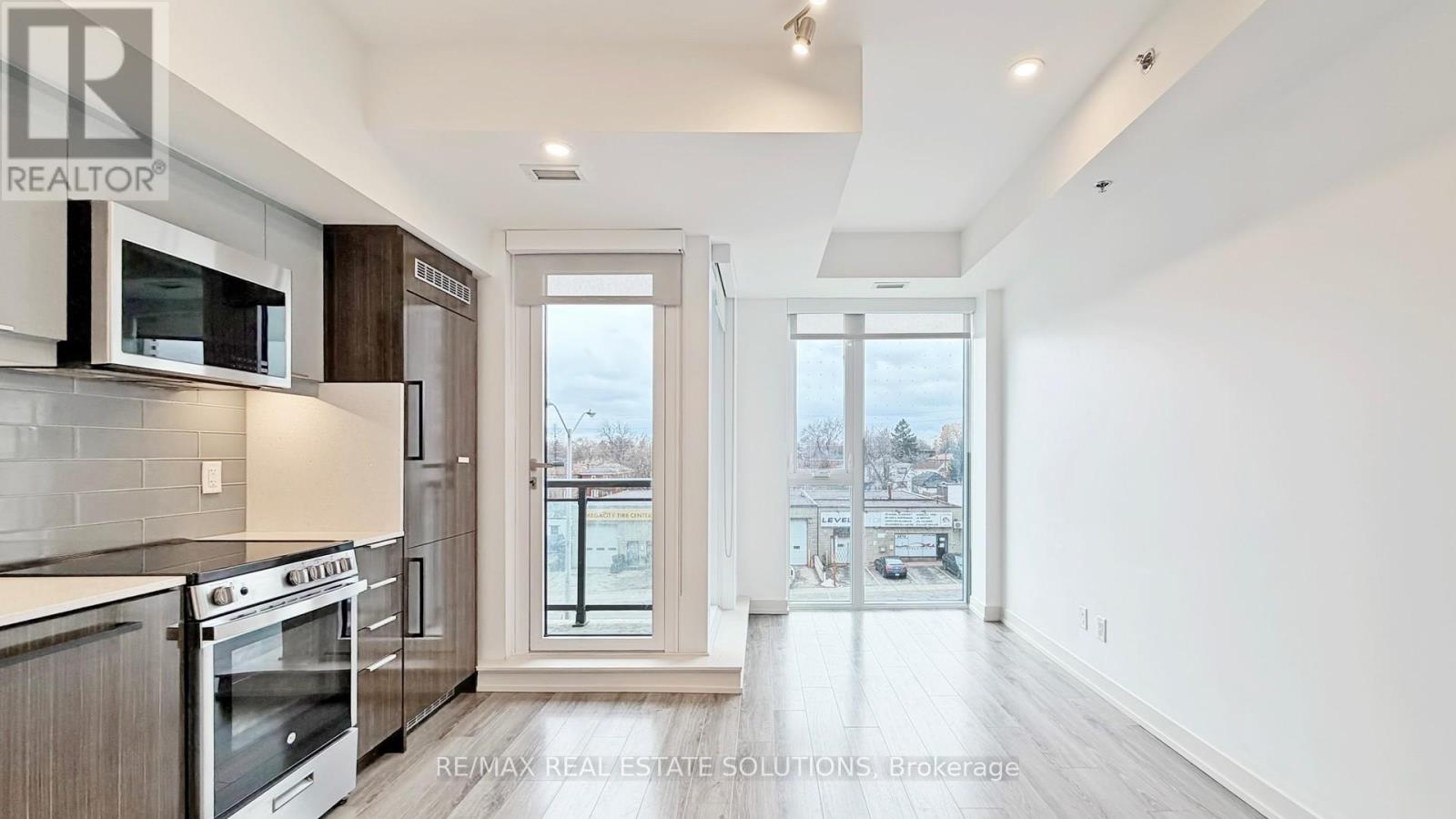 407 - 90 Glen Everest Road, Toronto (Birchcliffe-Cliffside), Ontario  M1N 0C3 - Photo 8 - E12909352