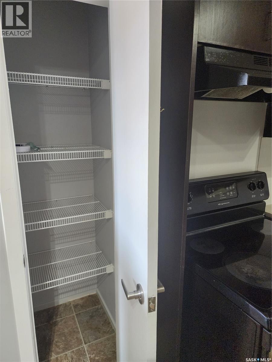 20 38 Spence Street, Regina, Saskatchewan  S4S 4H4 - Photo 16 - SK031026