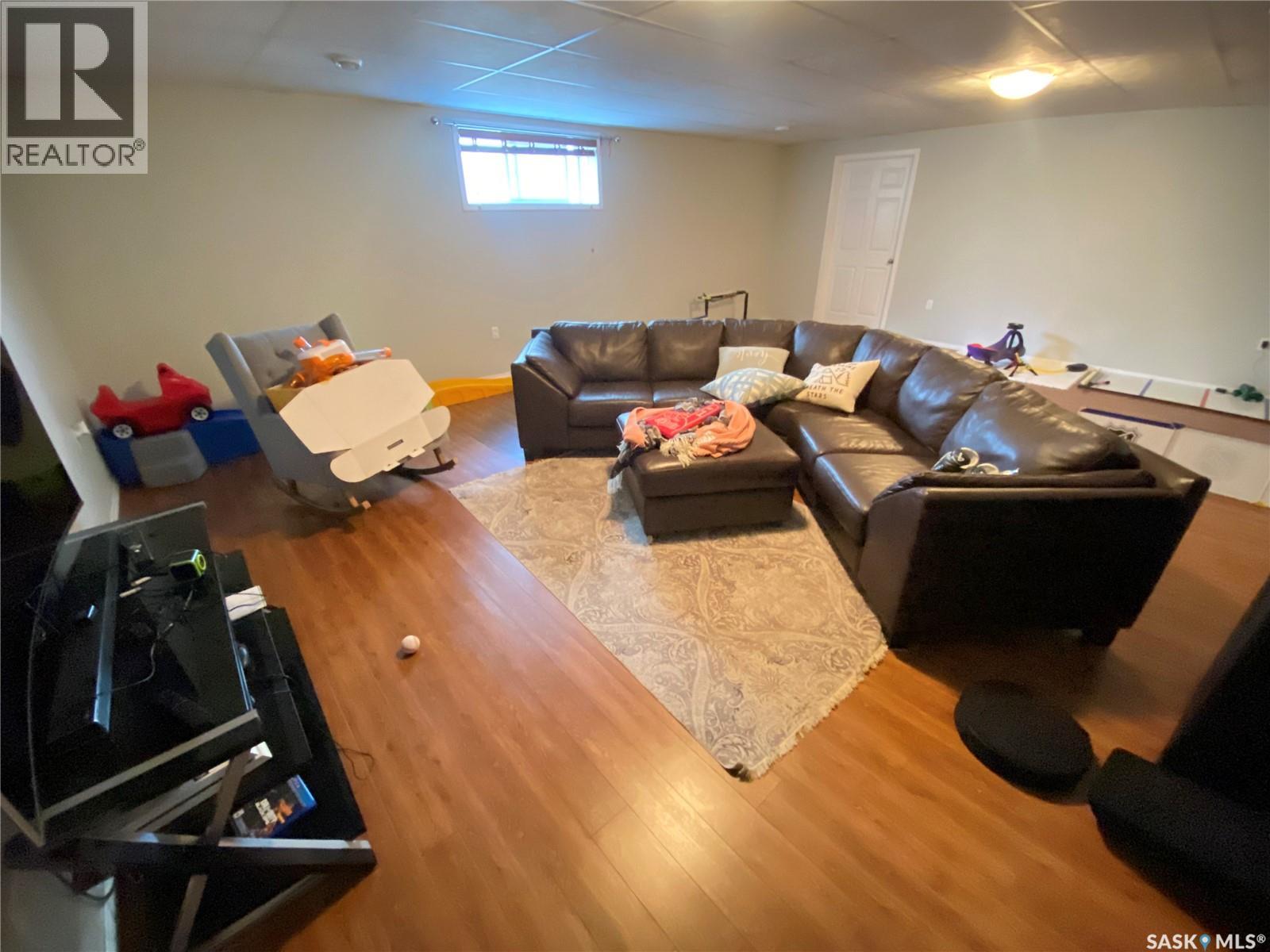 703 Barber Crescent, Weyburn, Saskatchewan  S4H 0B9 - Photo 17 - SK031016