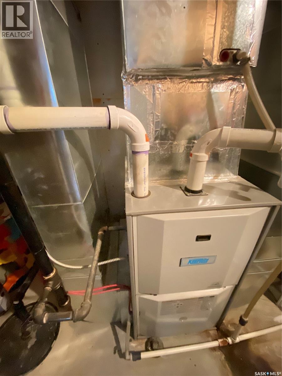 703 Barber Crescent, Weyburn, Saskatchewan  S4H 0B9 - Photo 21 - SK031016