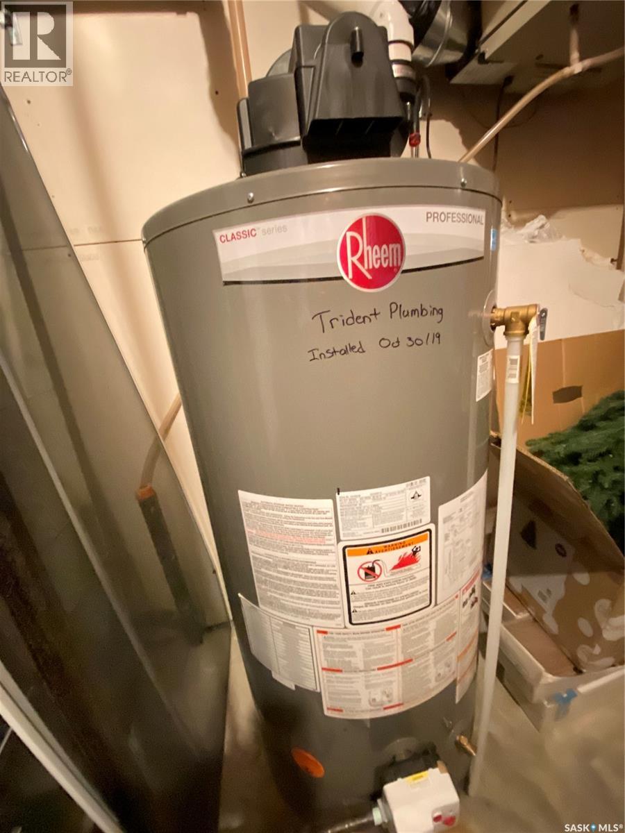 703 Barber Crescent, Weyburn, Saskatchewan  S4H 0B9 - Photo 22 - SK031016