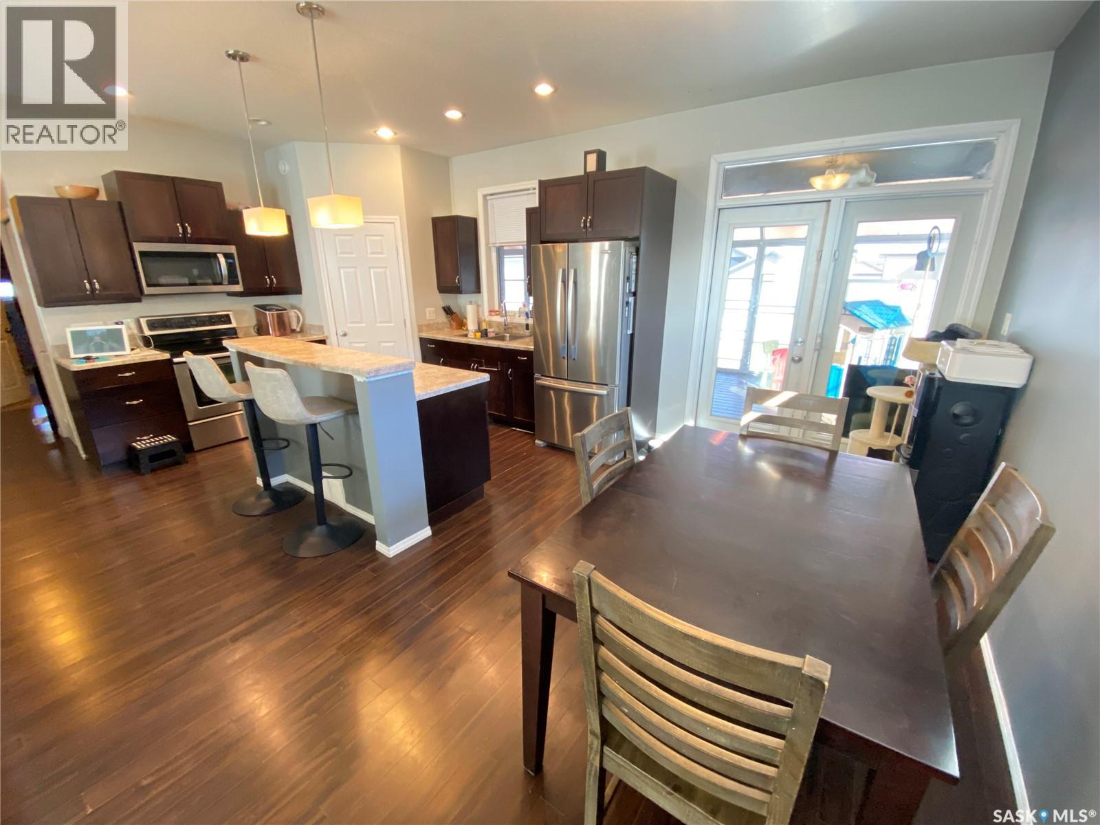 703 Barber Crescent, Weyburn, Saskatchewan  S4H 0B9 - Photo 6 - SK031016