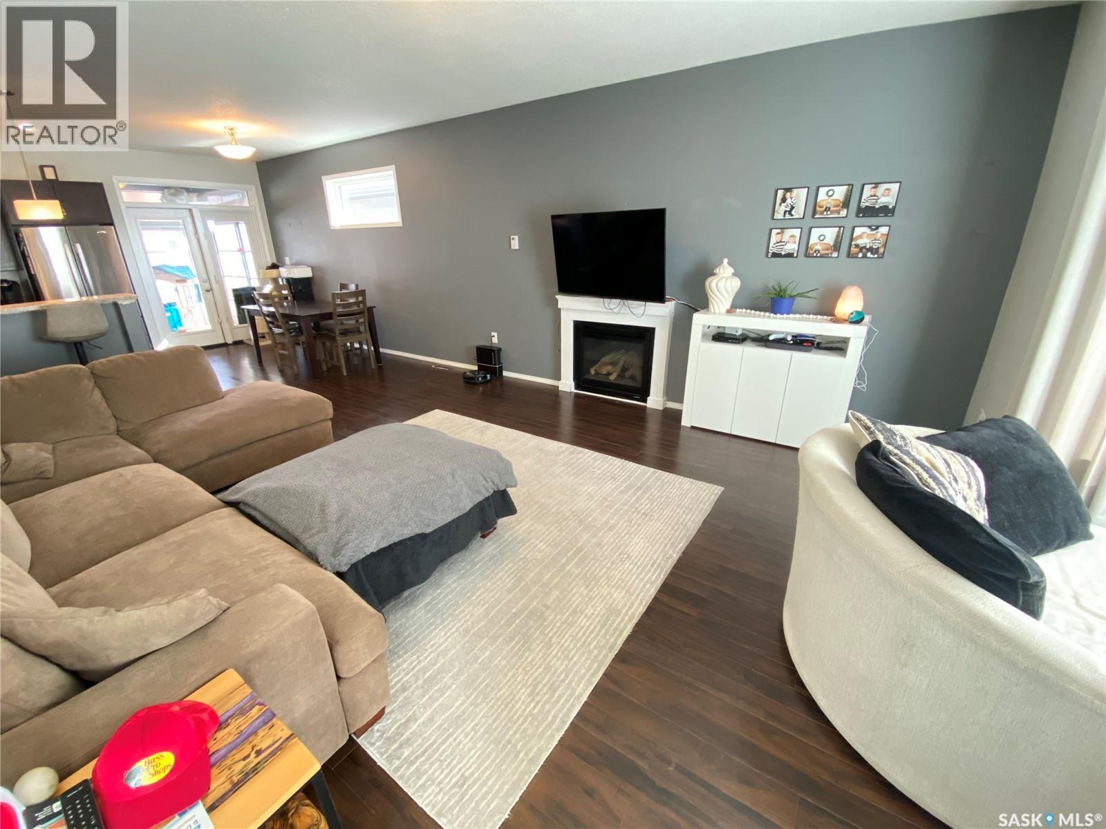 703 Barber Crescent, Weyburn, Saskatchewan  S4H 0B9 - Photo 7 - SK031016