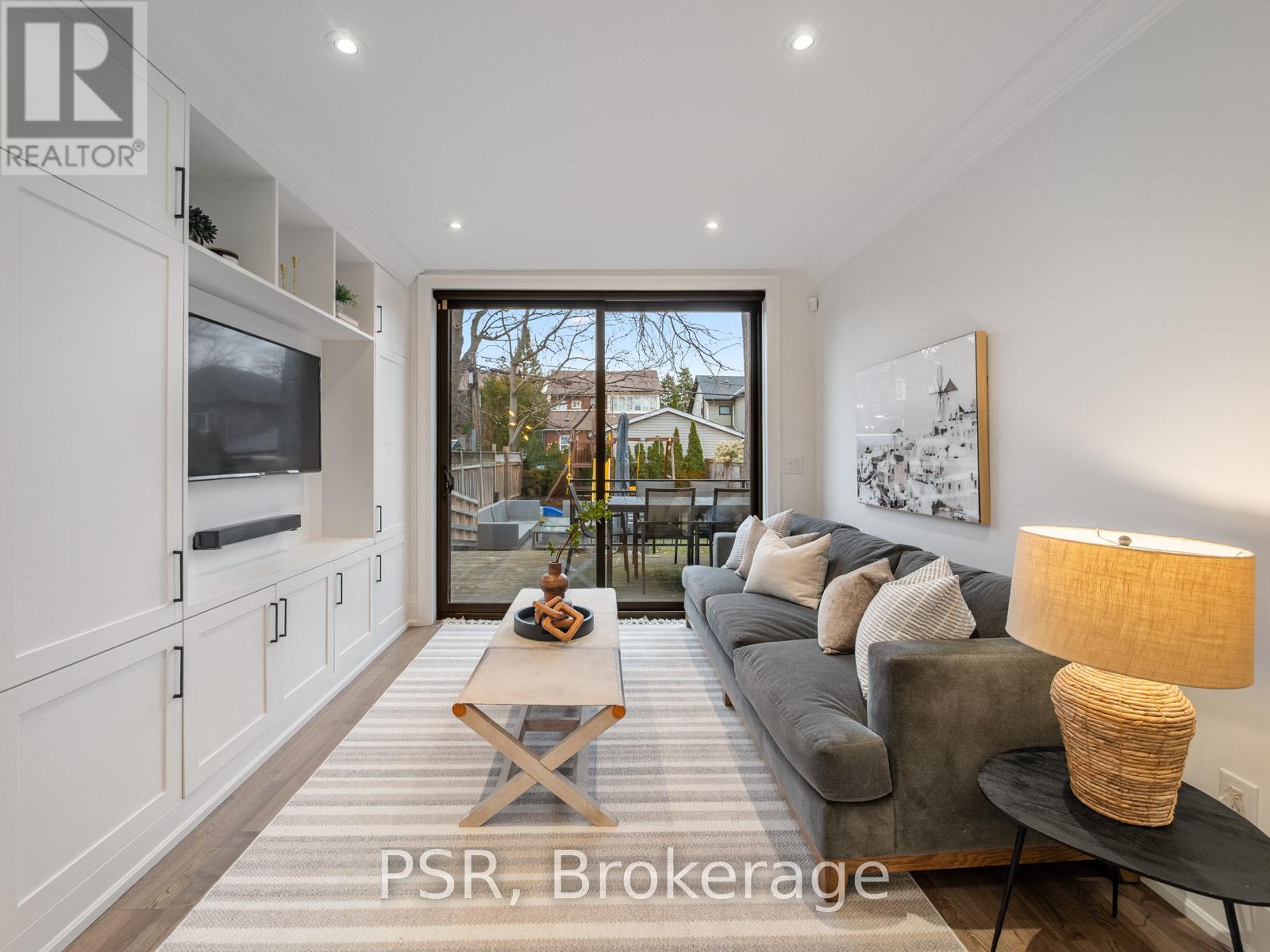 163 Arlington Avenue, Toronto, Ontario  M6C 2Z3 - Photo 10 - C12908632