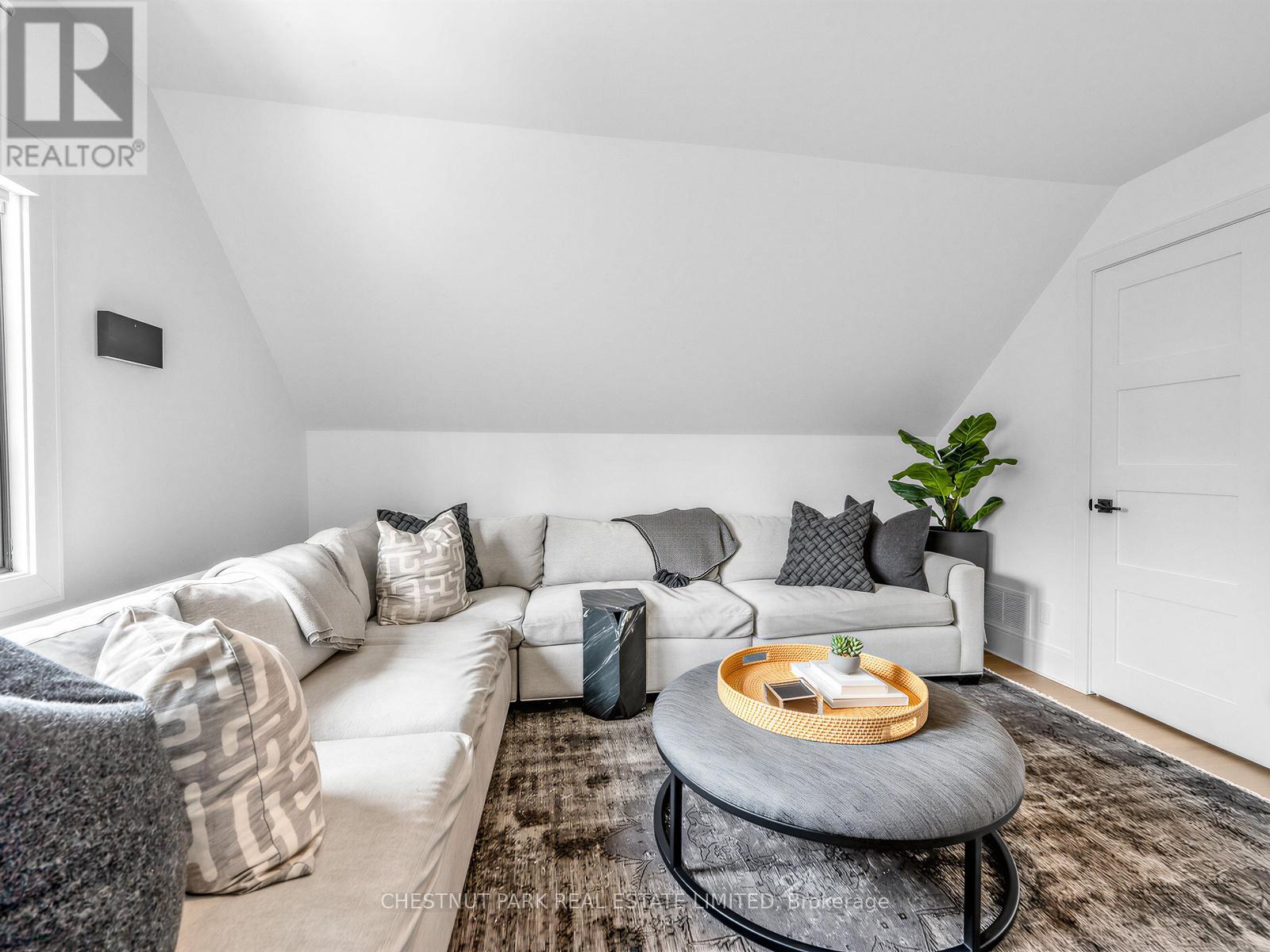 35 Castle Frank Road, Toronto, Ontario  M4W 2Z5 - Photo 27 - C12908762