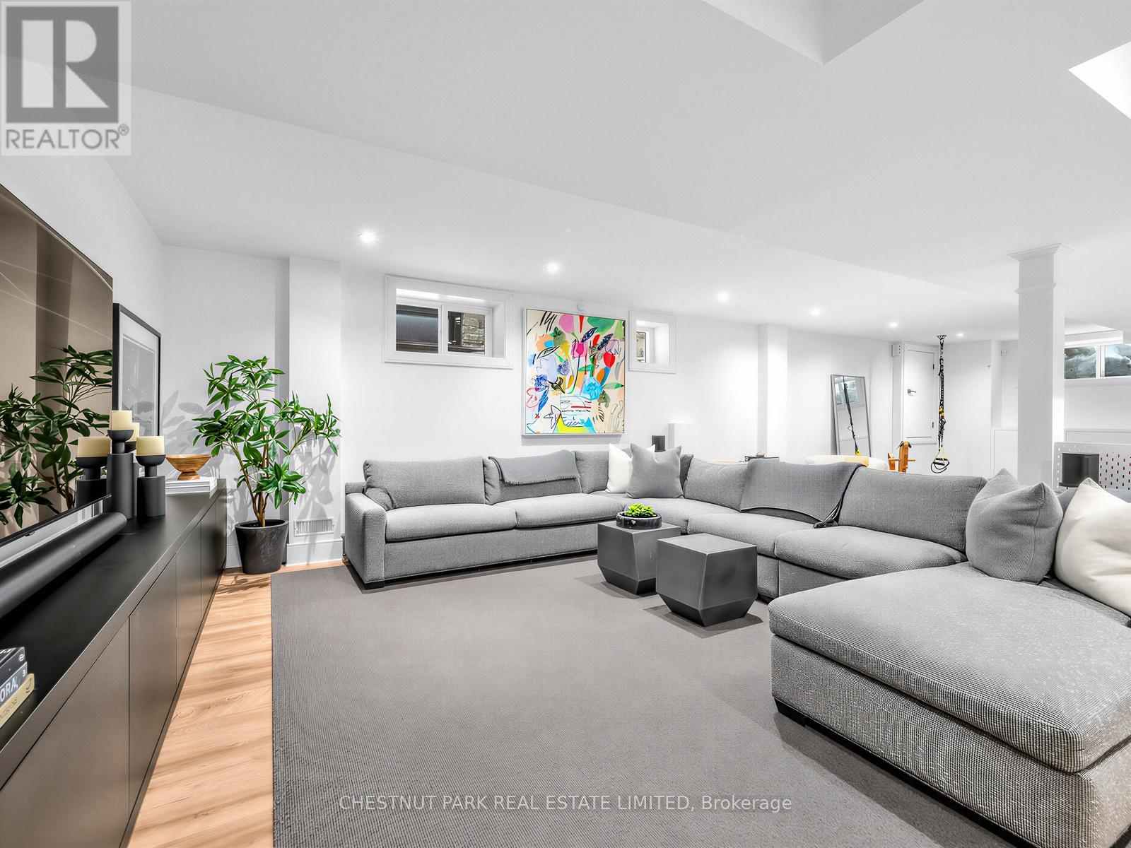 35 Castle Frank Road, Toronto, Ontario  M4W 2Z5 - Photo 30 - C12908762