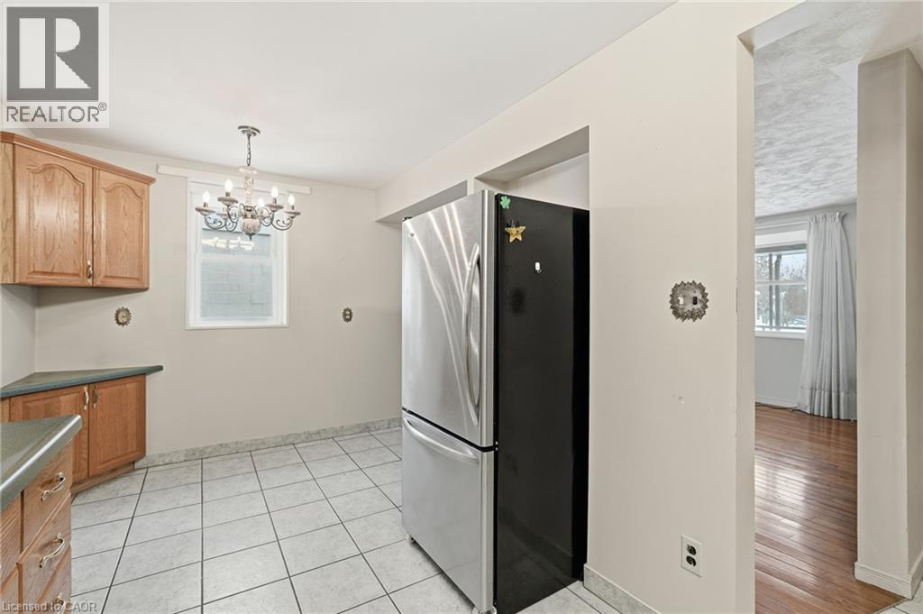 92 Gary Avenue, Hamilton, Ontario  L8S 1Y5 - Photo 10 - 40795225