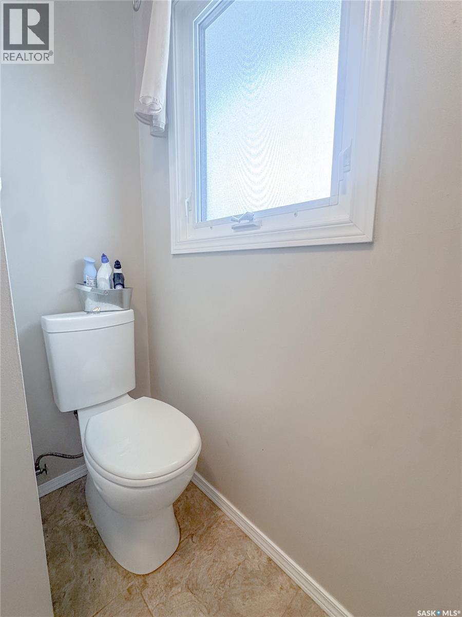 2881 Wyllie Crescent, Prince Albert, Saskatchewan  S6V 6M3 - Photo 12 - SK030767
