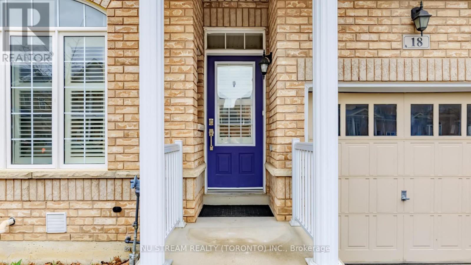 18 Radmore Place, Markham (Box Grove), Ontario  L6B 0G7 - Photo 2 - N12909078