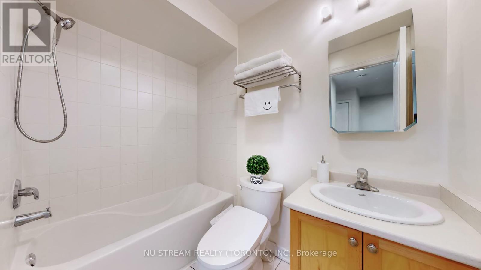 18 Radmore Place, Markham (Box Grove), Ontario  L6B 0G7 - Photo 35 - N12909078