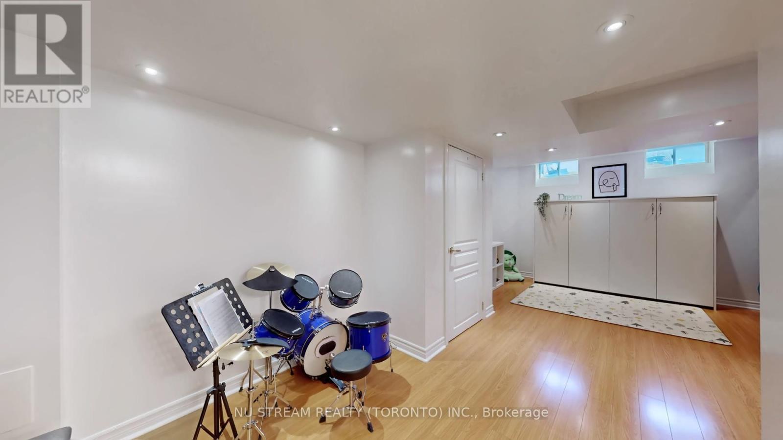 18 Radmore Place, Markham (Box Grove), Ontario  L6B 0G7 - Photo 40 - N12909078