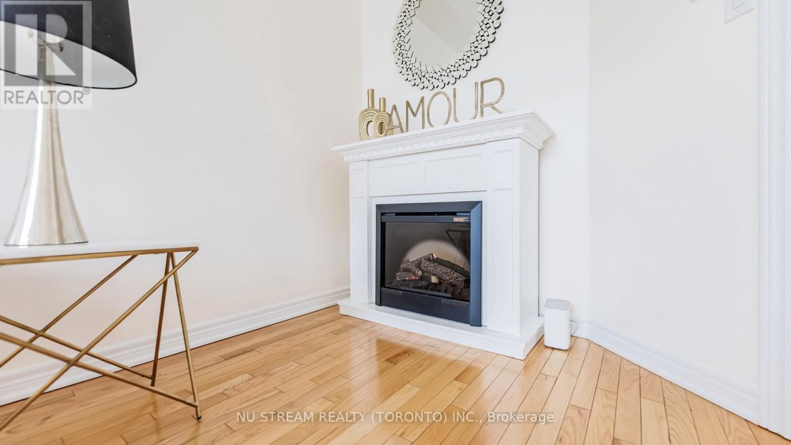 18 Radmore Place, Markham (Box Grove), Ontario  L6B 0G7 - Photo 9 - N12909078