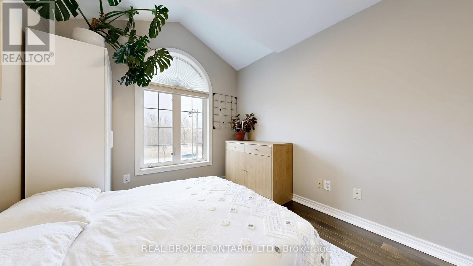 125 Gosnel Circle, Bradford West Gwillimbury (Bradford), Ontario  L3Z 0G3 - Photo 32 - N12909090