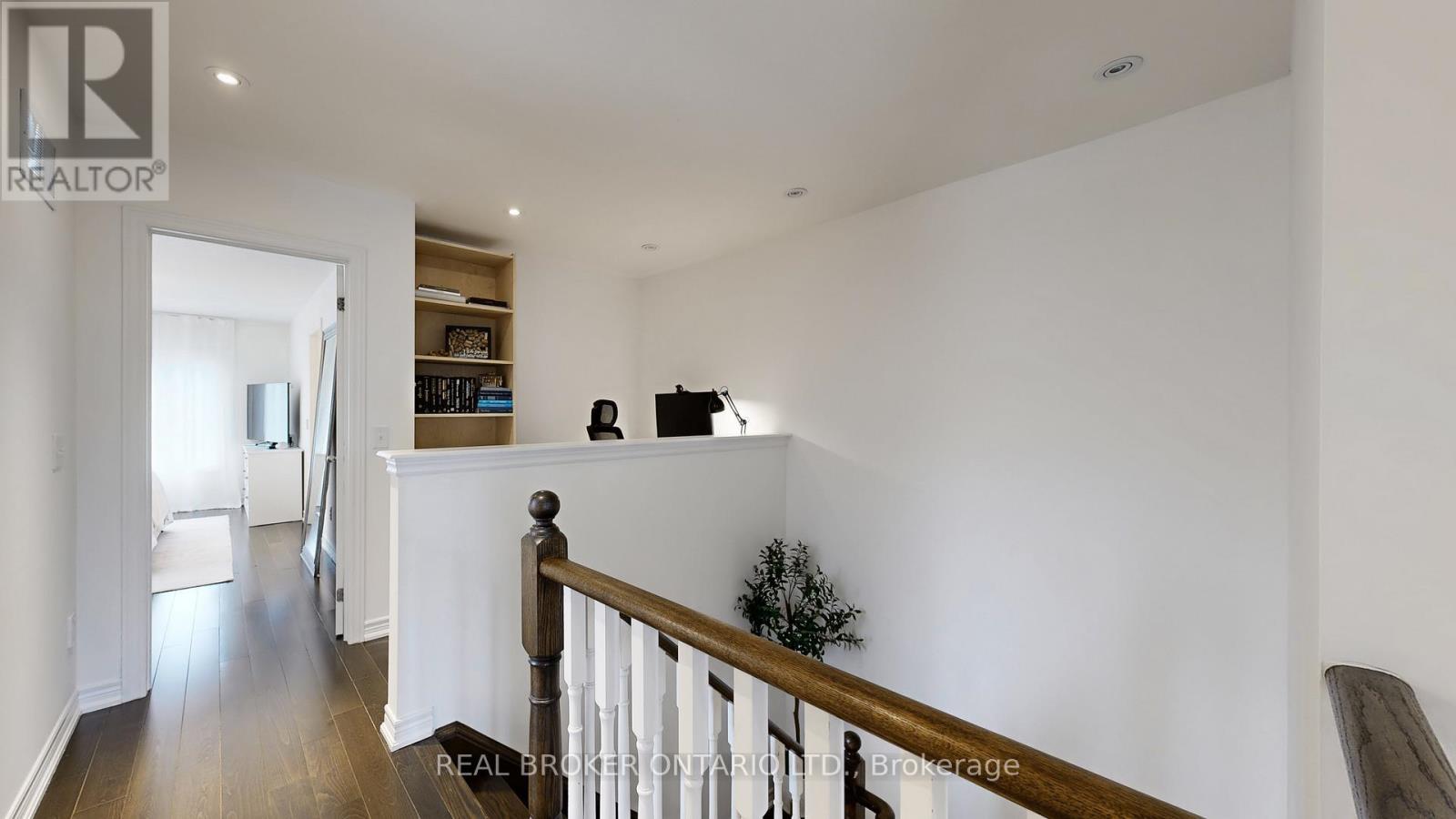 125 Gosnel Circle, Bradford West Gwillimbury (Bradford), Ontario  L3Z 0G3 - Photo 37 - N12909090