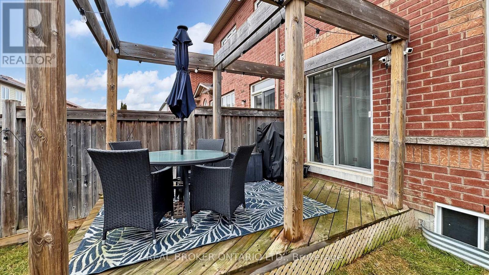 125 Gosnel Circle, Bradford West Gwillimbury (Bradford), Ontario  L3Z 0G3 - Photo 49 - N12909090