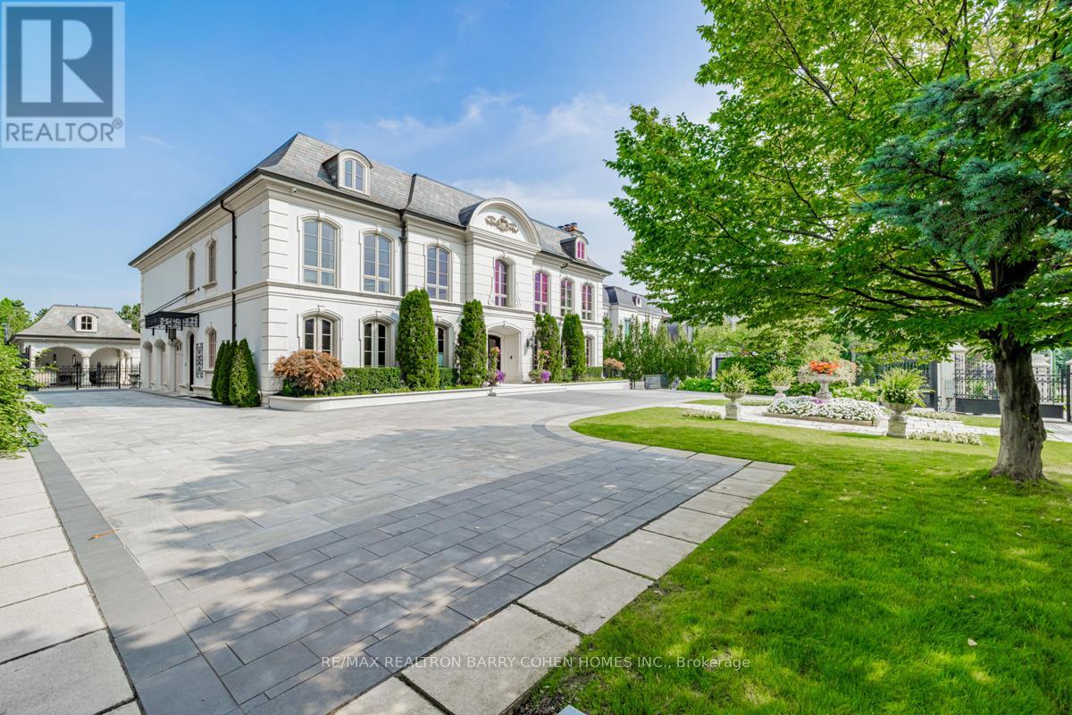 31 Thornbank Road, Vaughan, Ontario  L4J 2A1 - Photo 3 - N12909096