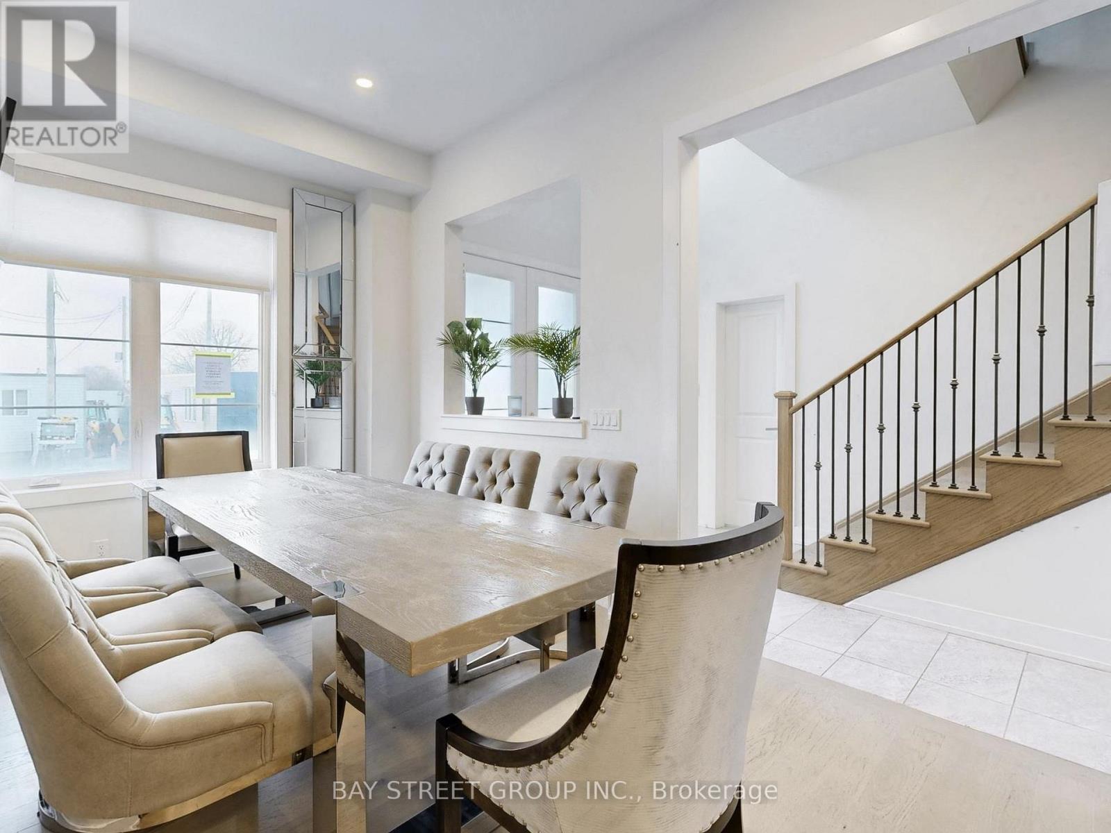 88 Harvey Bunker Crescent, Markham, Ontario  L6C 2A5 - Photo 3 - N12909216