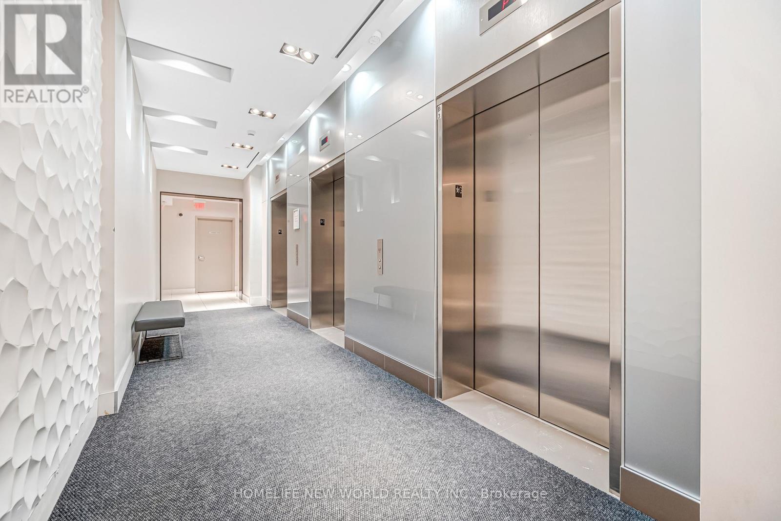 501 - 7165 Yonge Street, Markham (Grandview), Ontario  L3T 0C9 - Photo 3 - N12909310