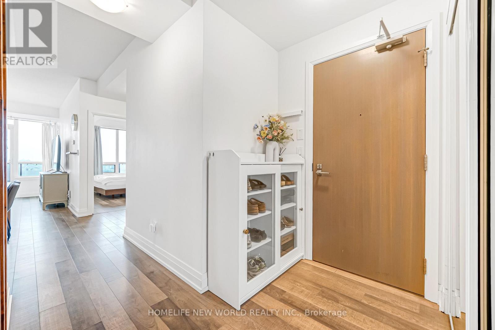 501 - 7165 Yonge Street, Markham (Grandview), Ontario  L3T 0C9 - Photo 4 - N12909310