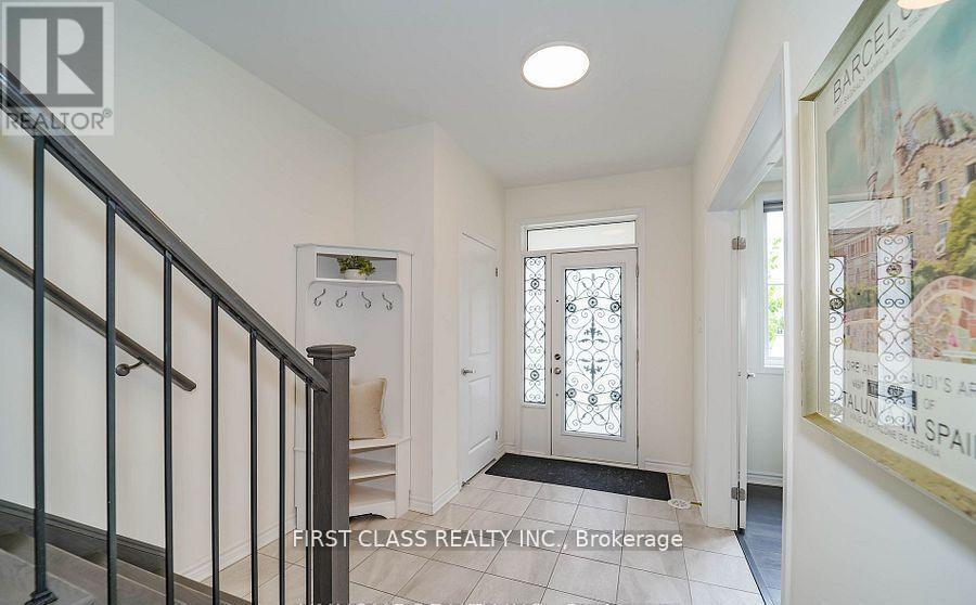 30 George Patton Avenue, Markham, Ontario  L6B 1M7 - Photo 11 - N12909322