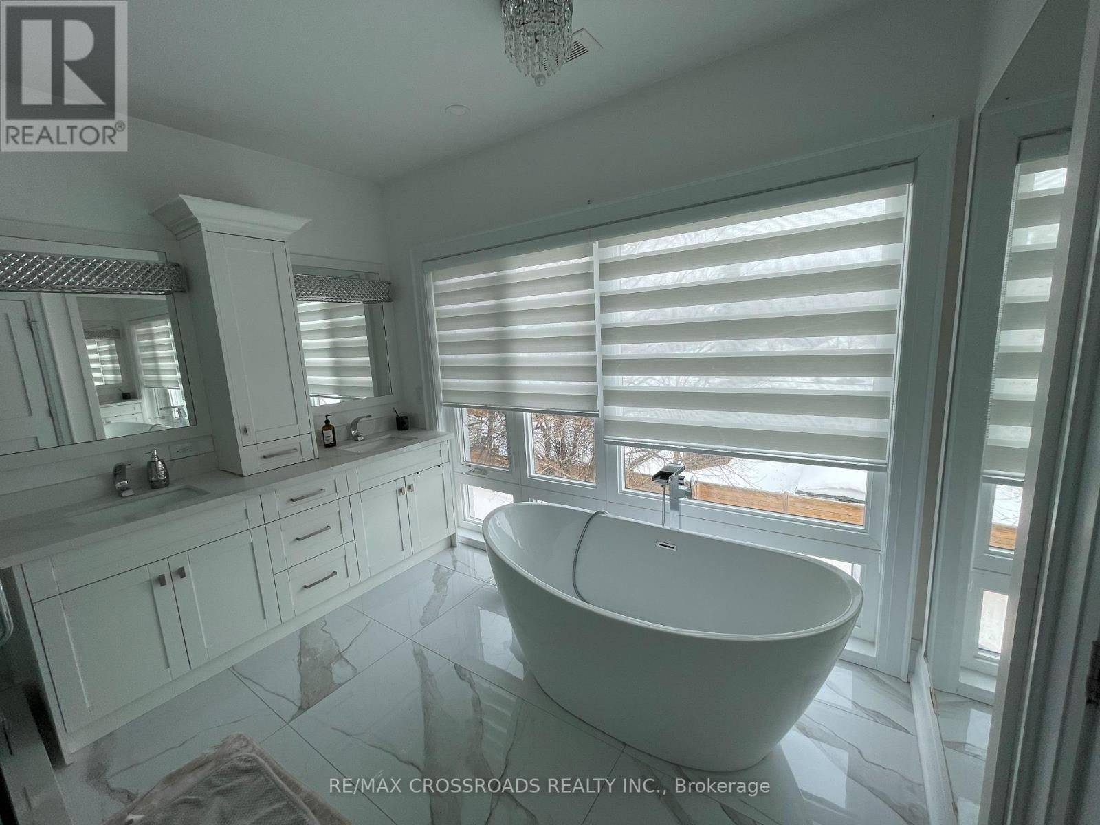 89 Cadorna Avenue, Toronto, Ontario  M4J 3W9 - Photo 17 - E12771598