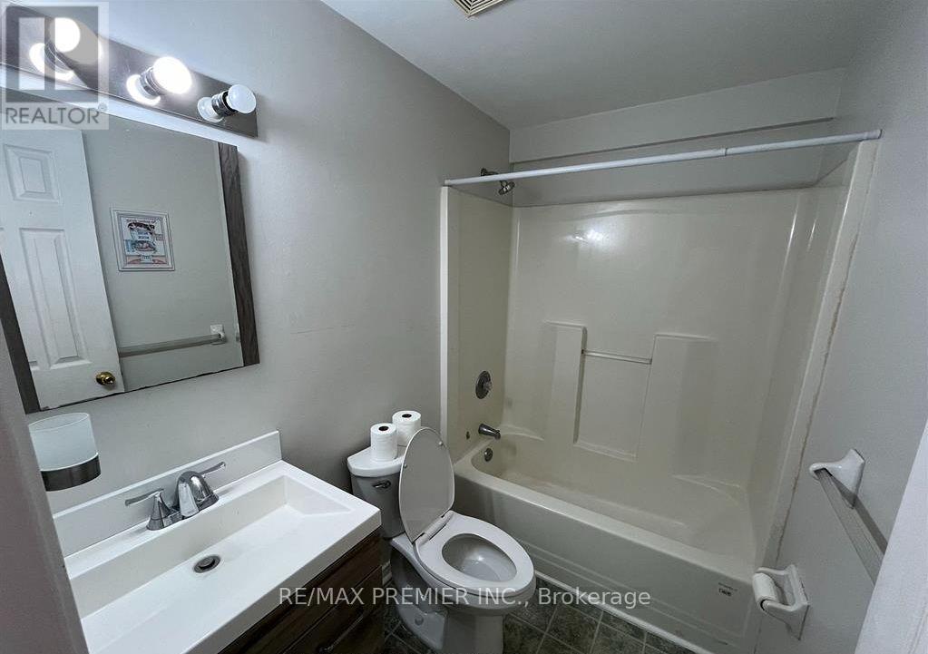 Bsmt - 11 Draper Crescent, Barrie (Painswick North), Ontario  L4N 8B1 - Photo 10 - S12909162