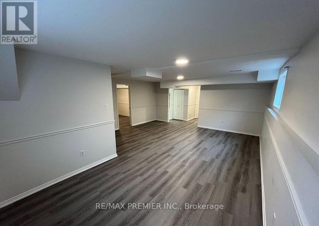 Bsmt - 11 Draper Crescent, Barrie (Painswick North), Ontario  L4N 8B1 - Photo 3 - S12909162