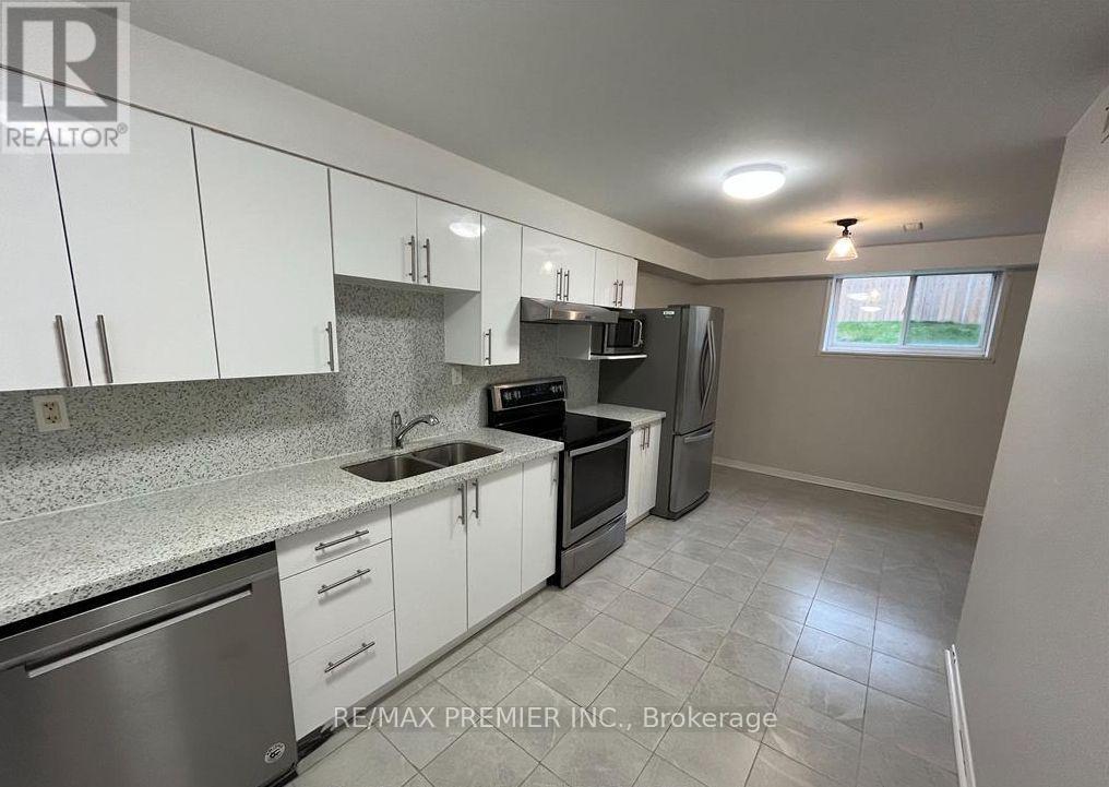 Bsmt - 11 Draper Crescent, Barrie (Painswick North), Ontario  L4N 8B1 - Photo 5 - S12909162