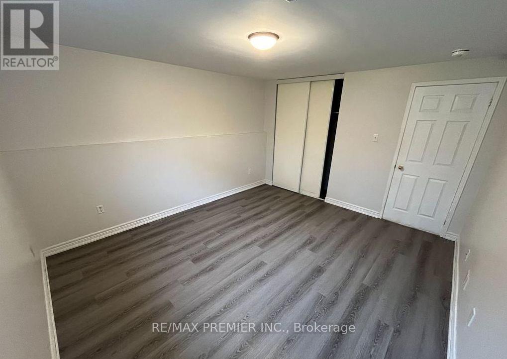 Bsmt - 11 Draper Crescent, Barrie (Painswick North), Ontario  L4N 8B1 - Photo 9 - S12909162