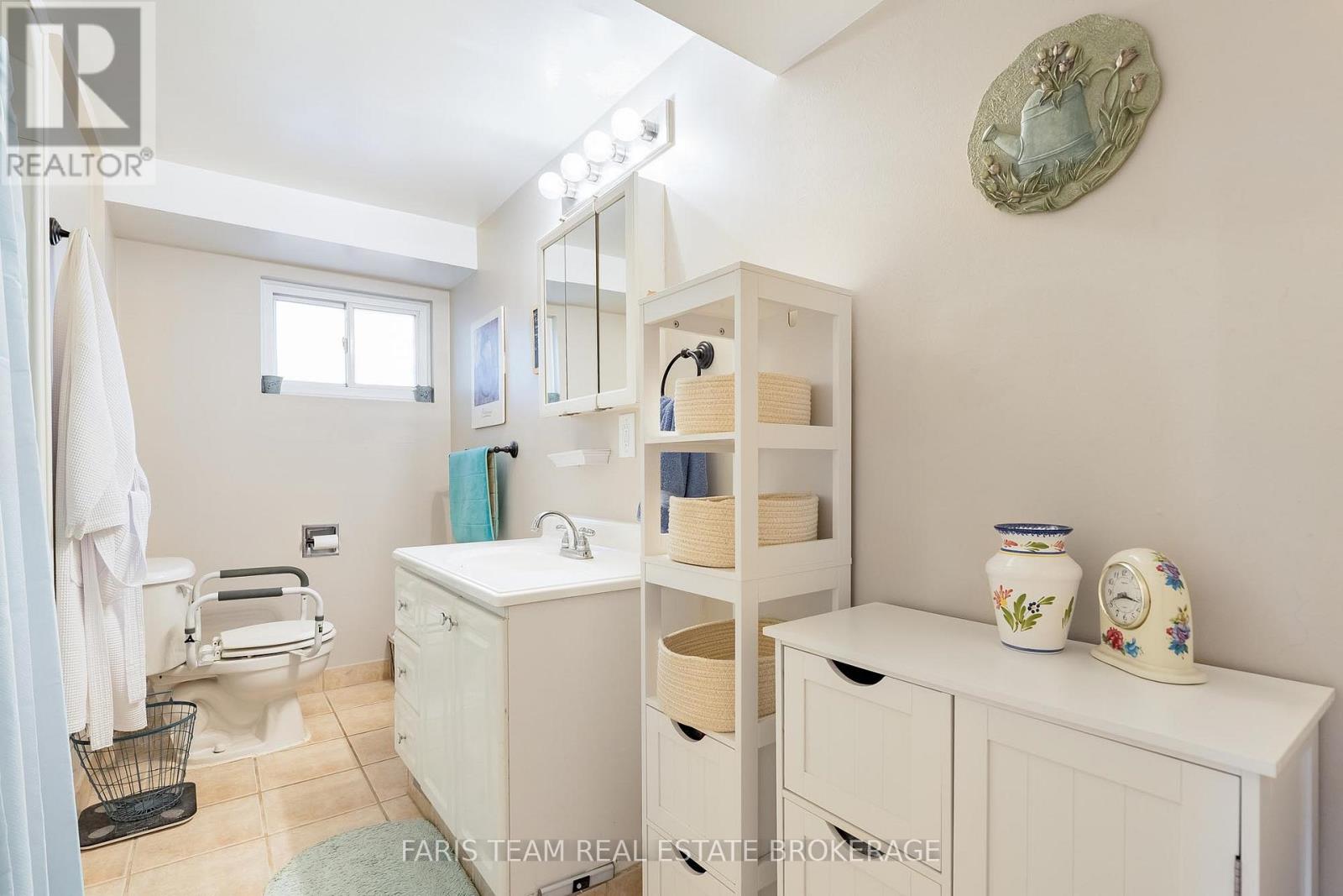 20 Indian Arrow Road, Barrie (North Shore), Ontario  L4M 5G3 - Photo 29 - S12909306