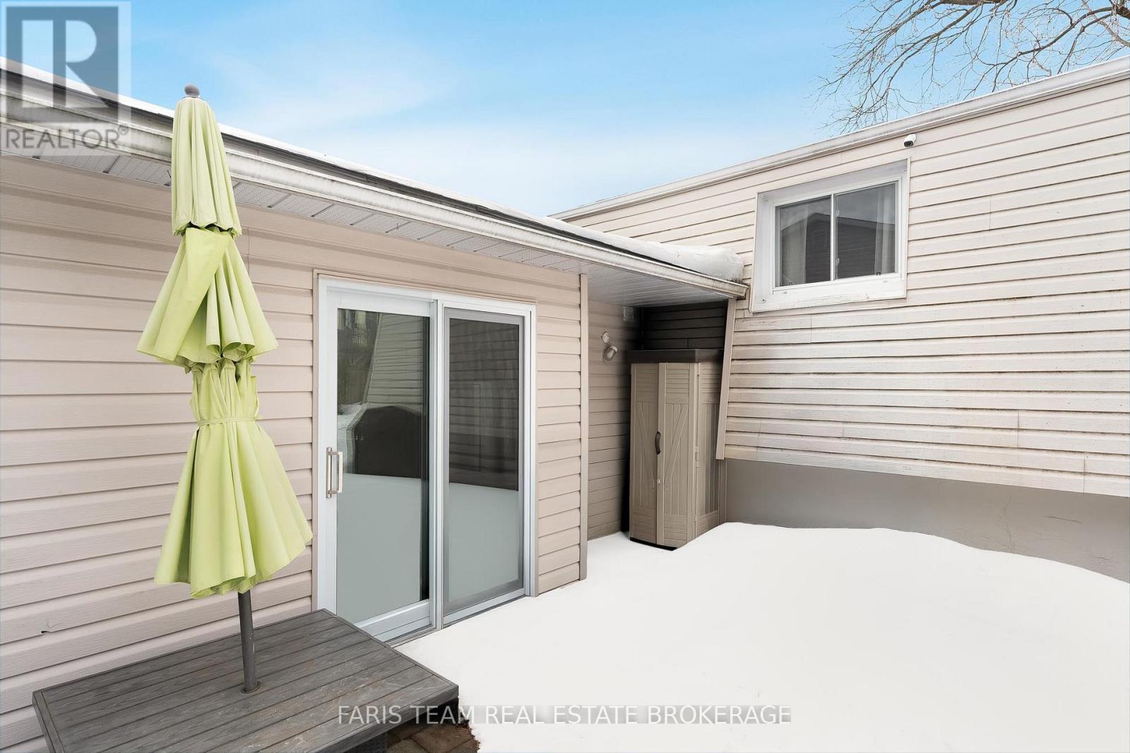 20 Indian Arrow Road, Barrie (North Shore), Ontario  L4M 5G3 - Photo 30 - S12909306