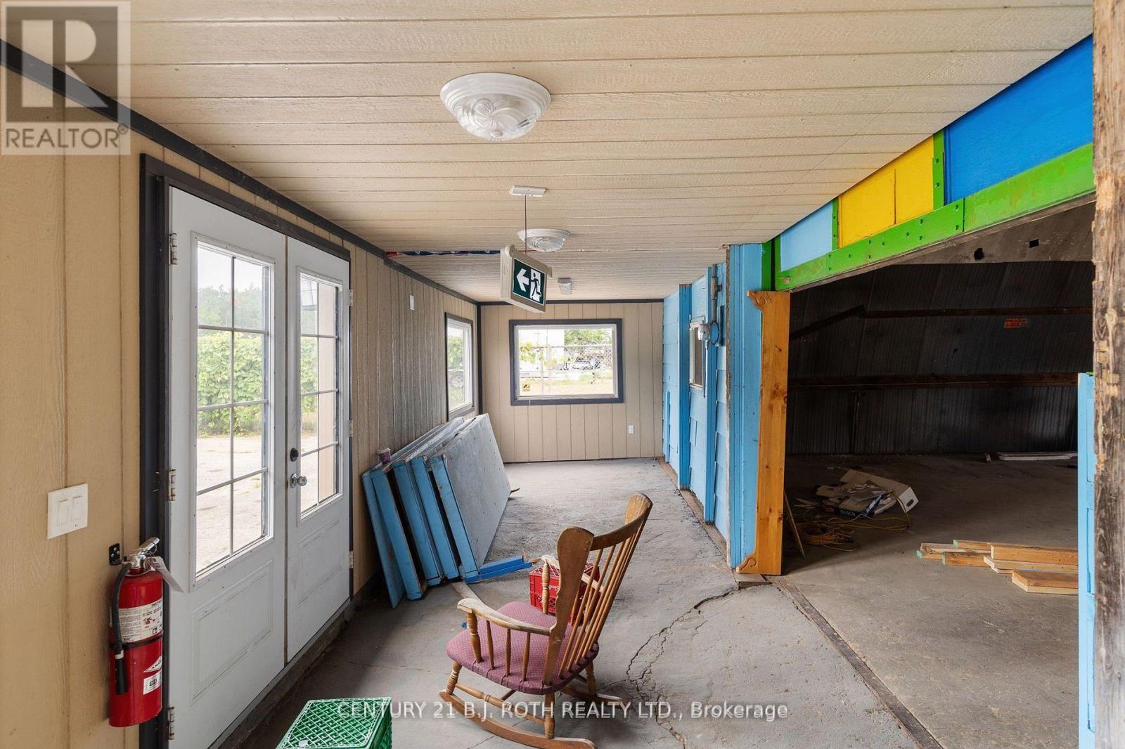 1285 Bayfield Street N, Springwater (Midhurst), Ontario  L9X 0P1 - Photo 35 - S12909376