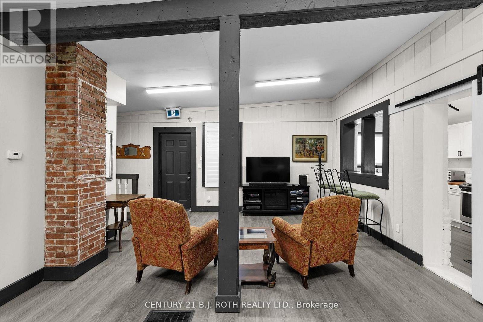 Unit 1 - 1285 Bayfield Street N, Springwater (Midhurst), Ontario  L9X 0P1 - Photo 4 - S12909382