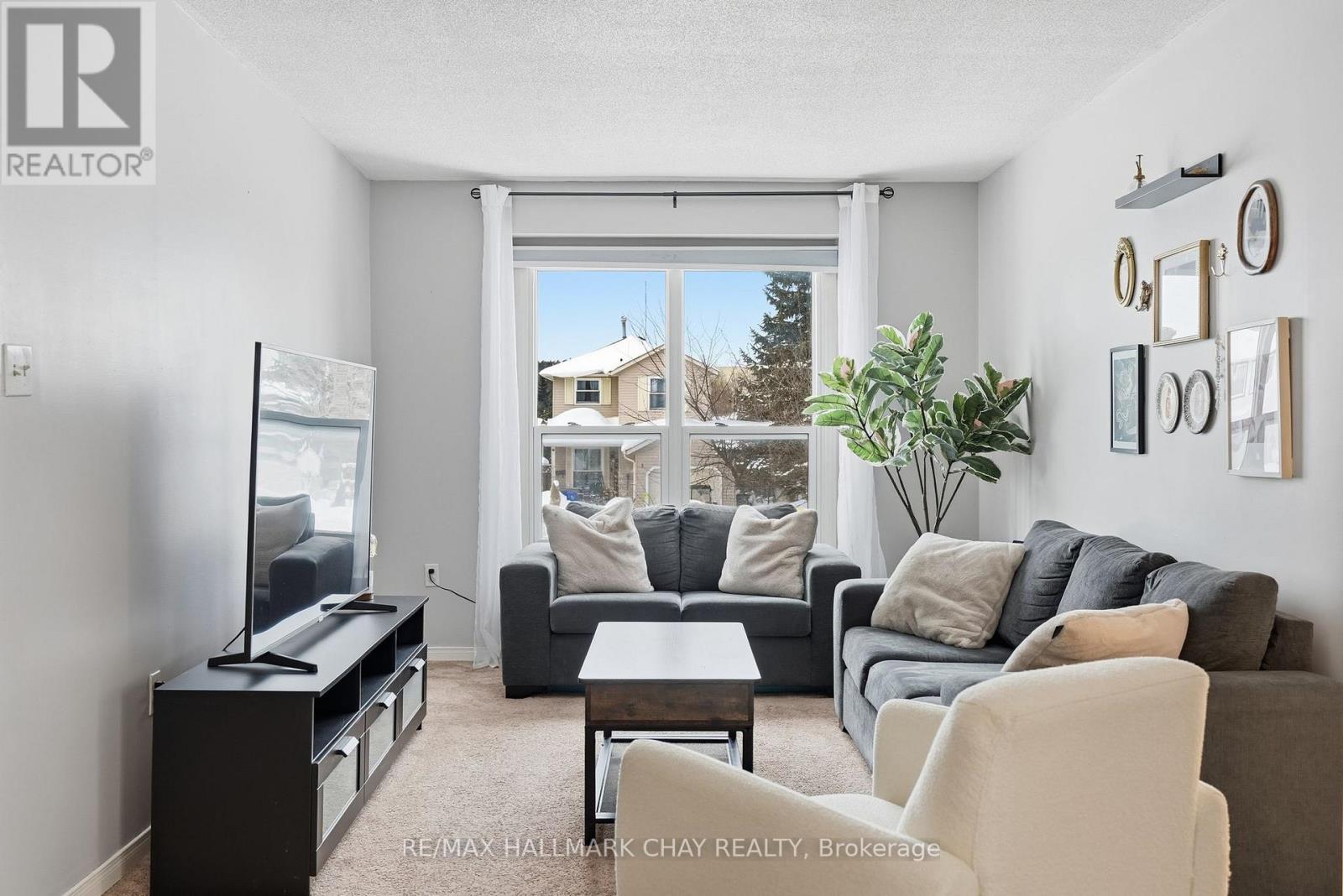 6 D'ambrosio Drive, Barrie (Painswick North), Ontario  L4N 6V5 - Photo 5 - S12909390