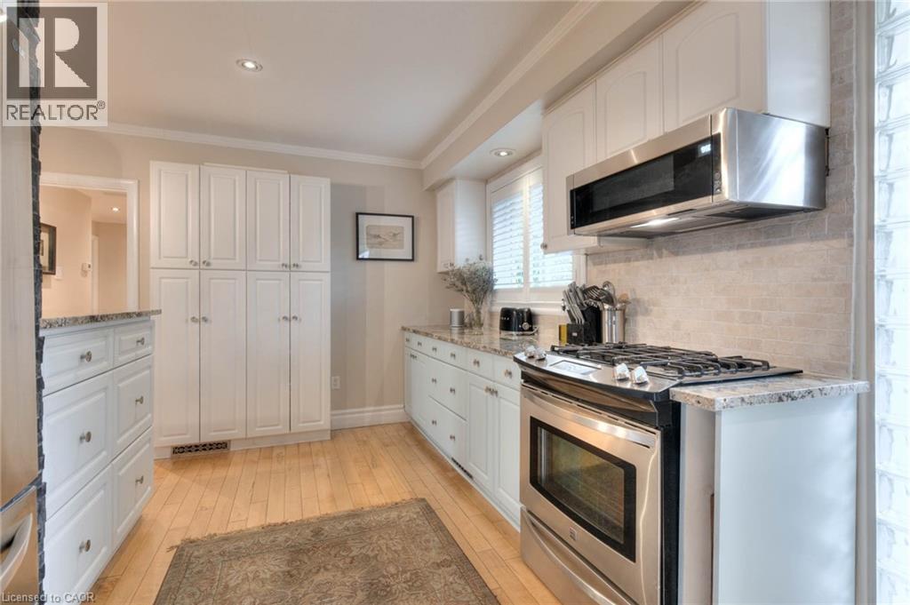 243 Lincoln Road, Waterloo, Ontario  N2J 2P4 - Photo 9 - 40811252