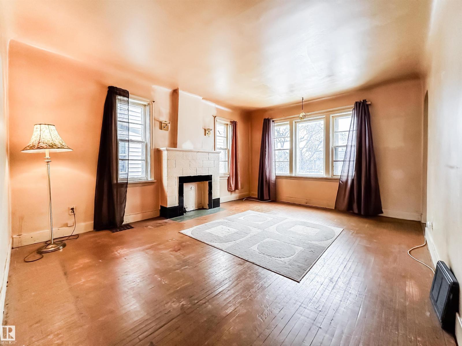 11345 93 St Nw, Edmonton, Alberta  T5G 1C3 - Photo 3 - E4478679