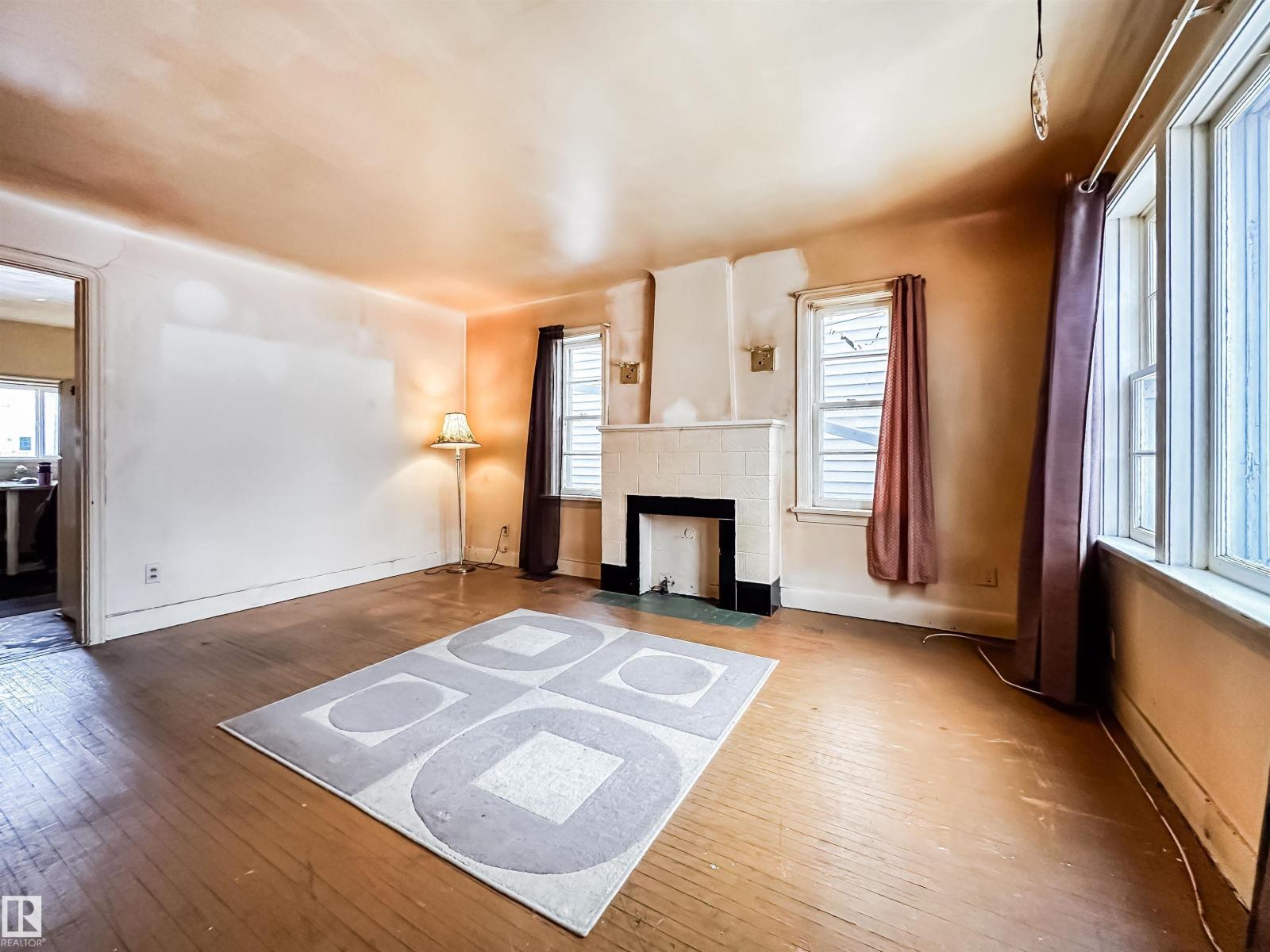 11345 93 St Nw, Edmonton, Alberta  T5G 1C3 - Photo 4 - E4478679