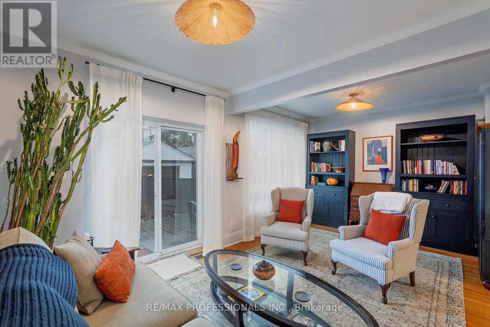 88 Morningside Avenue, Toronto, Ontario  M6S 1C9 - Photo 17 - W12909084