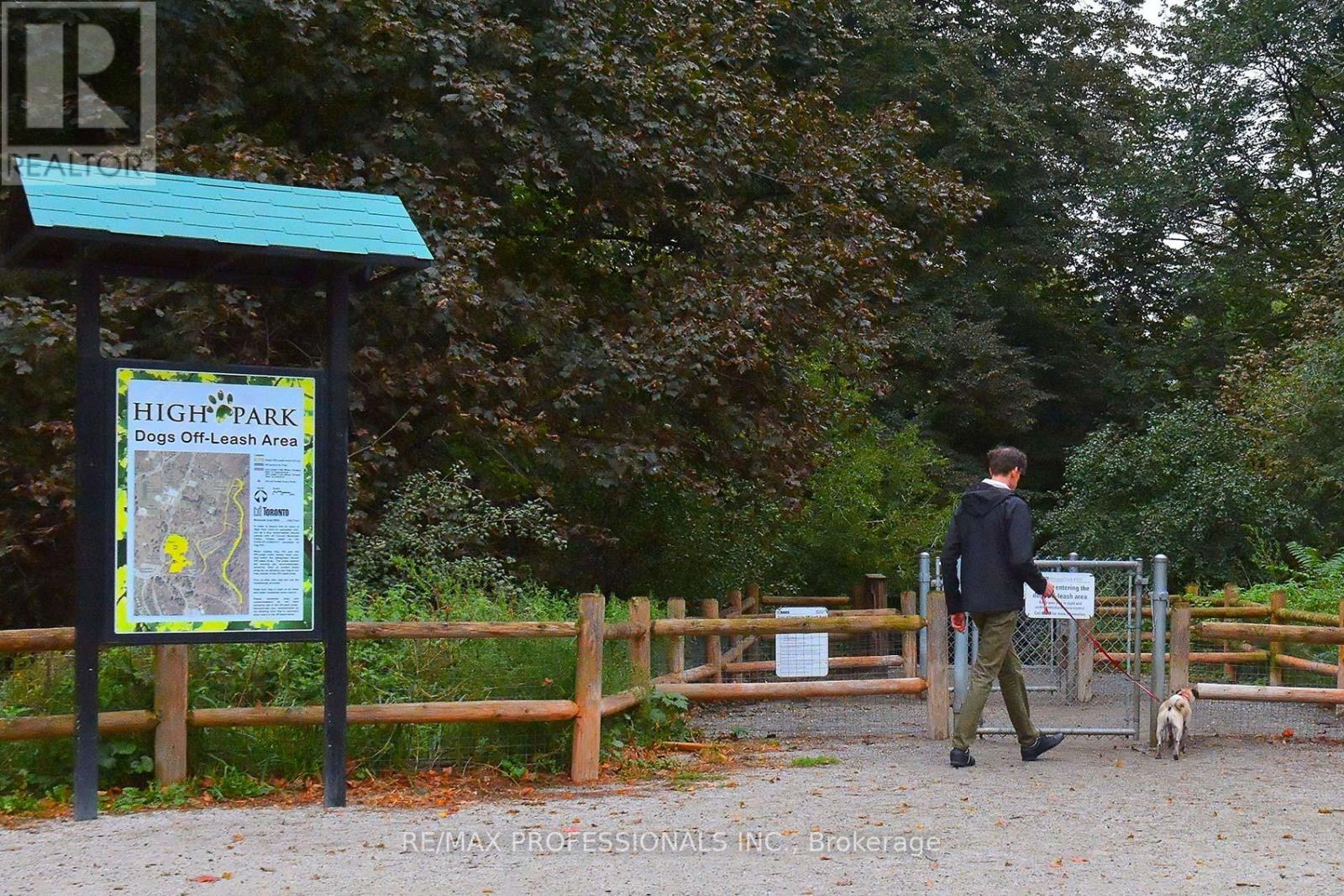 88 Morningside Avenue, Toronto, Ontario  M6S 1C9 - Photo 41 - W12909084