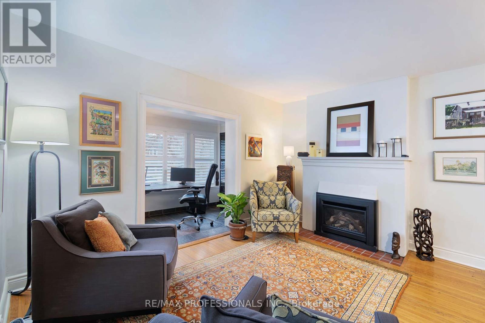 88 Morningside Avenue, Toronto, Ontario  M6S 1C9 - Photo 6 - W12909084