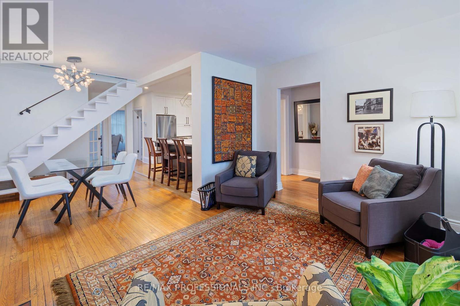 88 Morningside Avenue, Toronto, Ontario  M6S 1C9 - Photo 7 - W12909084