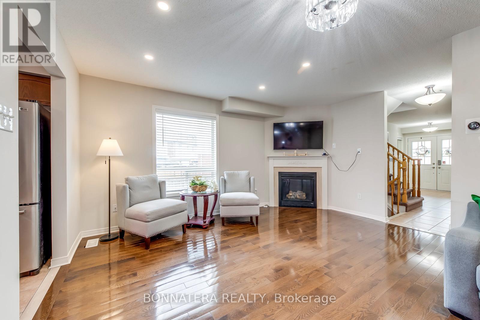 411 Hobbs Crescent, Milton, Ontario  L9T 0J2 - Photo 10 - W12909112