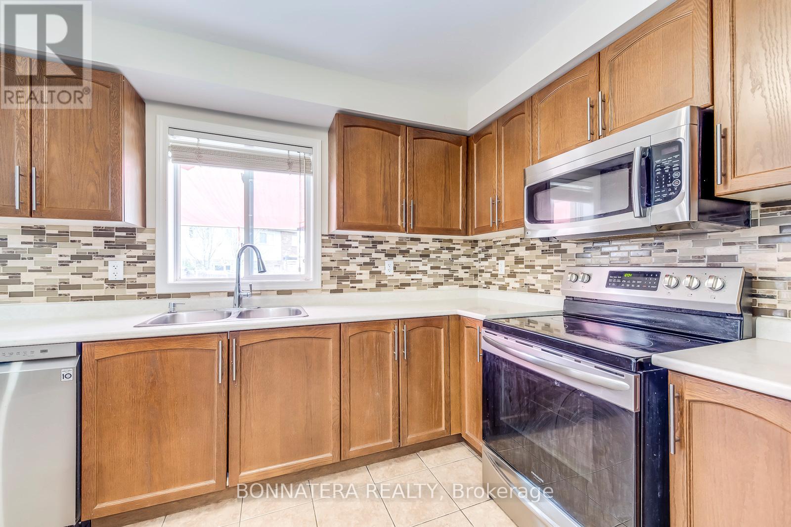 411 Hobbs Crescent, Milton, Ontario  L9T 0J2 - Photo 16 - W12909112