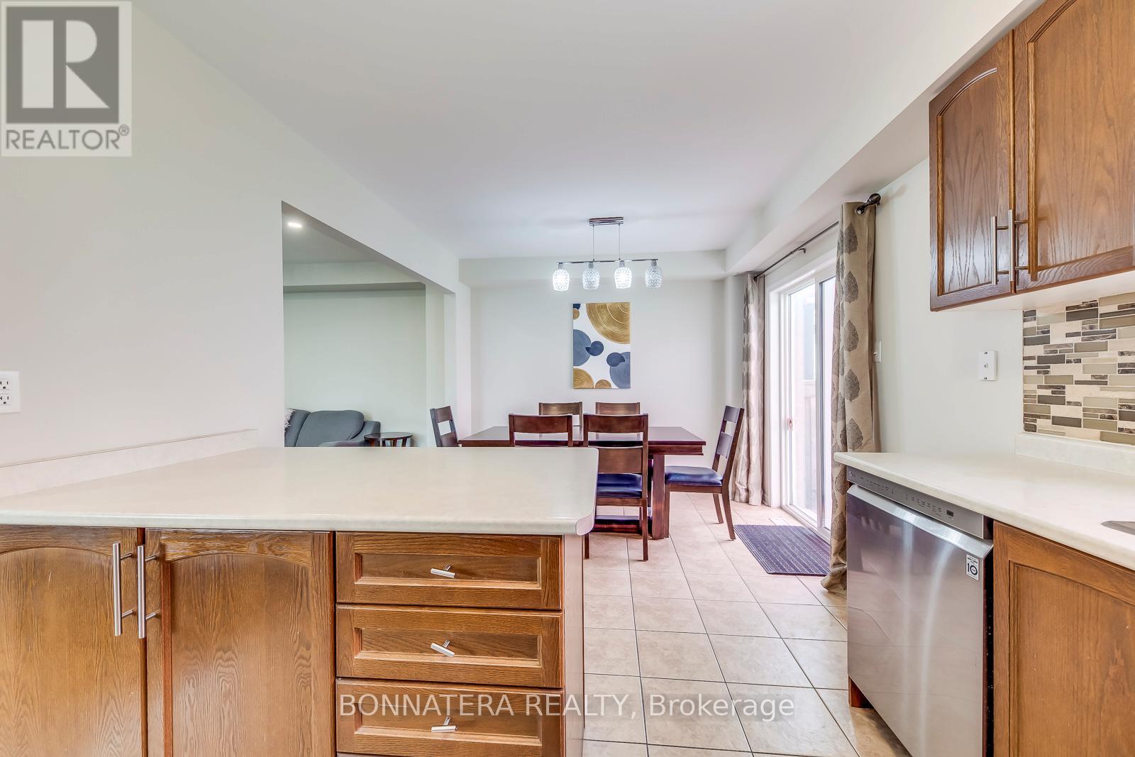 411 Hobbs Crescent, Milton, Ontario  L9T 0J2 - Photo 17 - W12909112