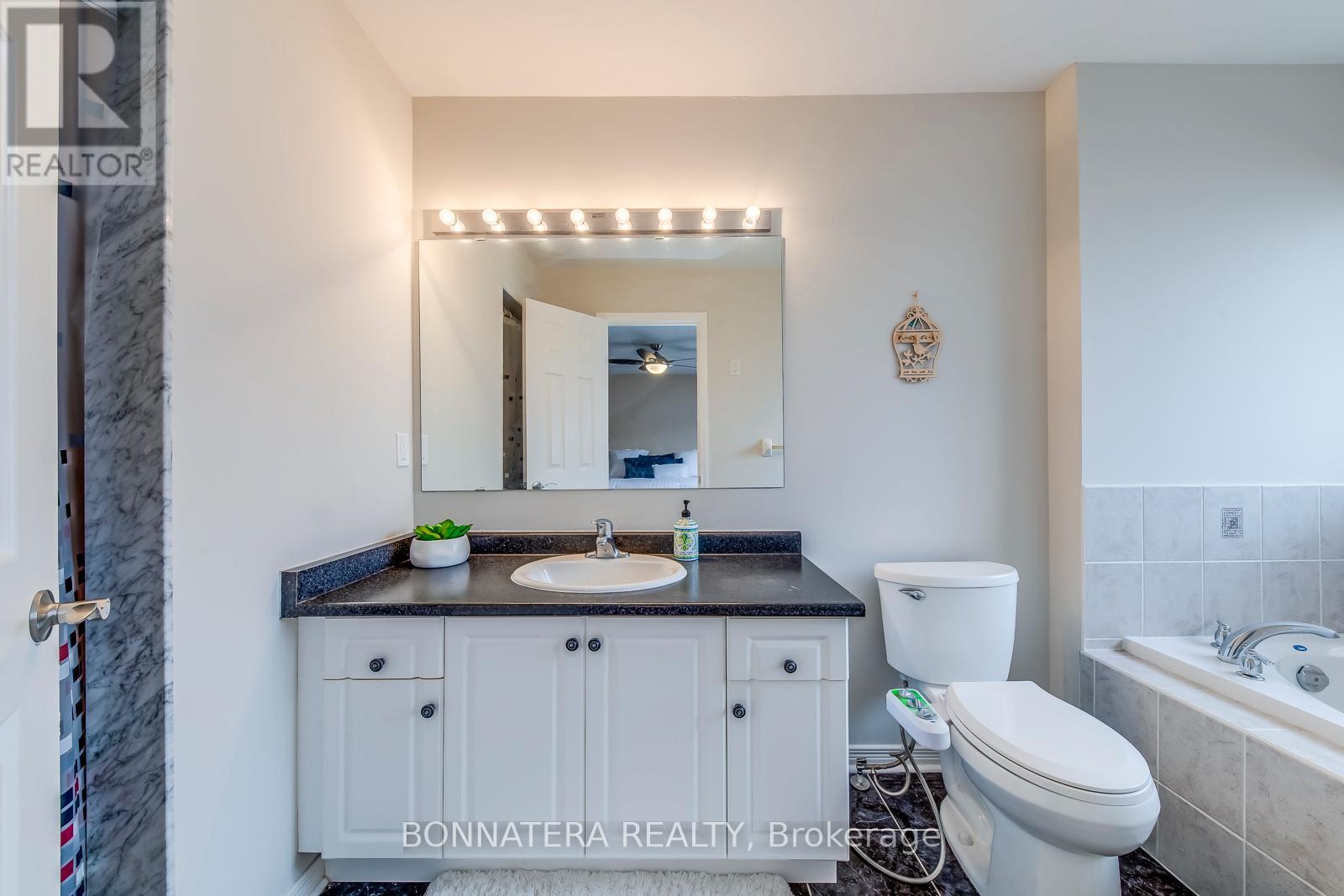 411 Hobbs Crescent, Milton, Ontario  L9T 0J2 - Photo 25 - W12909112